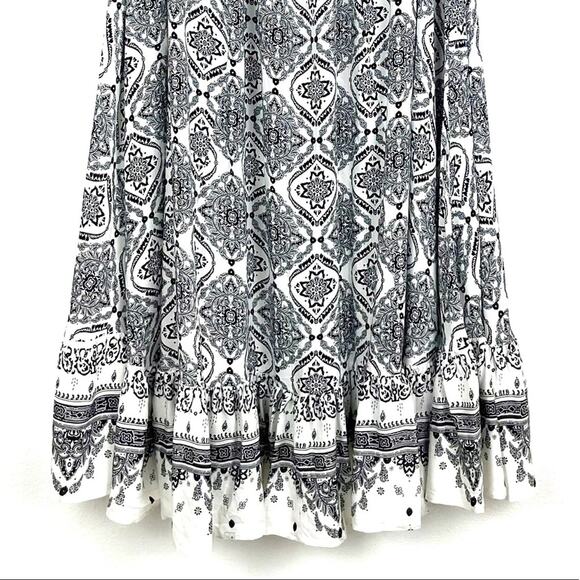 Suzanne Betro Sleeveless Ruffle Swing Dress Medium Black & White - Picture 6 of 8